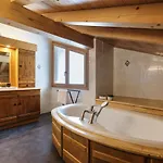 Grosse Pierre 180m2 Cheminee Jacuzzi Vue Taconnaz Les Houches
