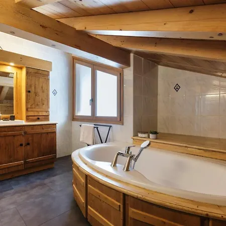 Grosse Pierre 180m2 Cheminee Jacuzzi Vue Taconnaz ليز أوش